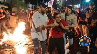Ранени и арестувани при протест срещу Нетаняху в Йерусалим, хиляди поискаха оставката му
