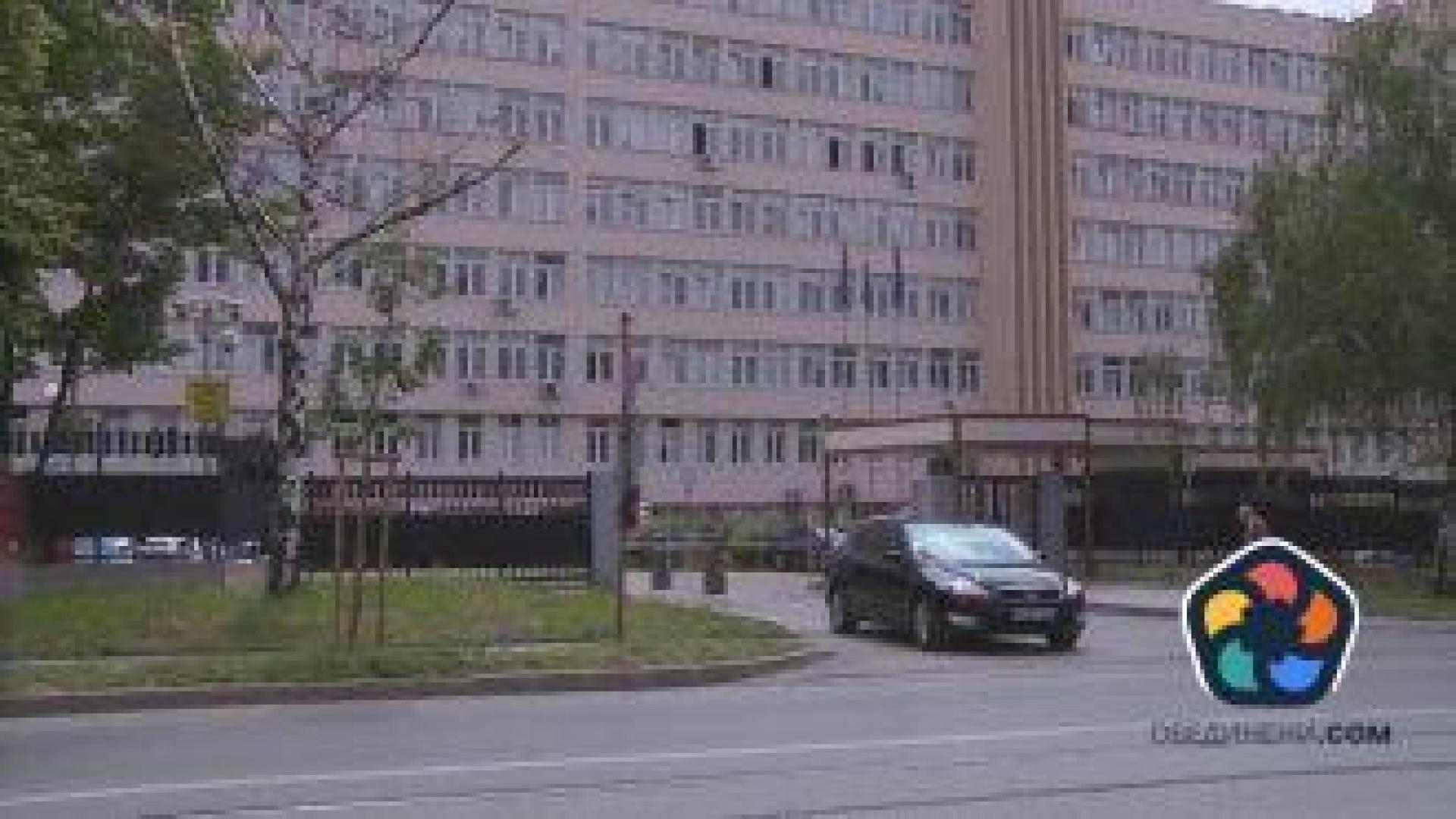 Служебната власт продължава със смените в службите