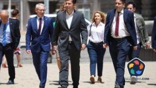 ПП-ДБ искат извънредна среща с президента преди връчването на втория мандат