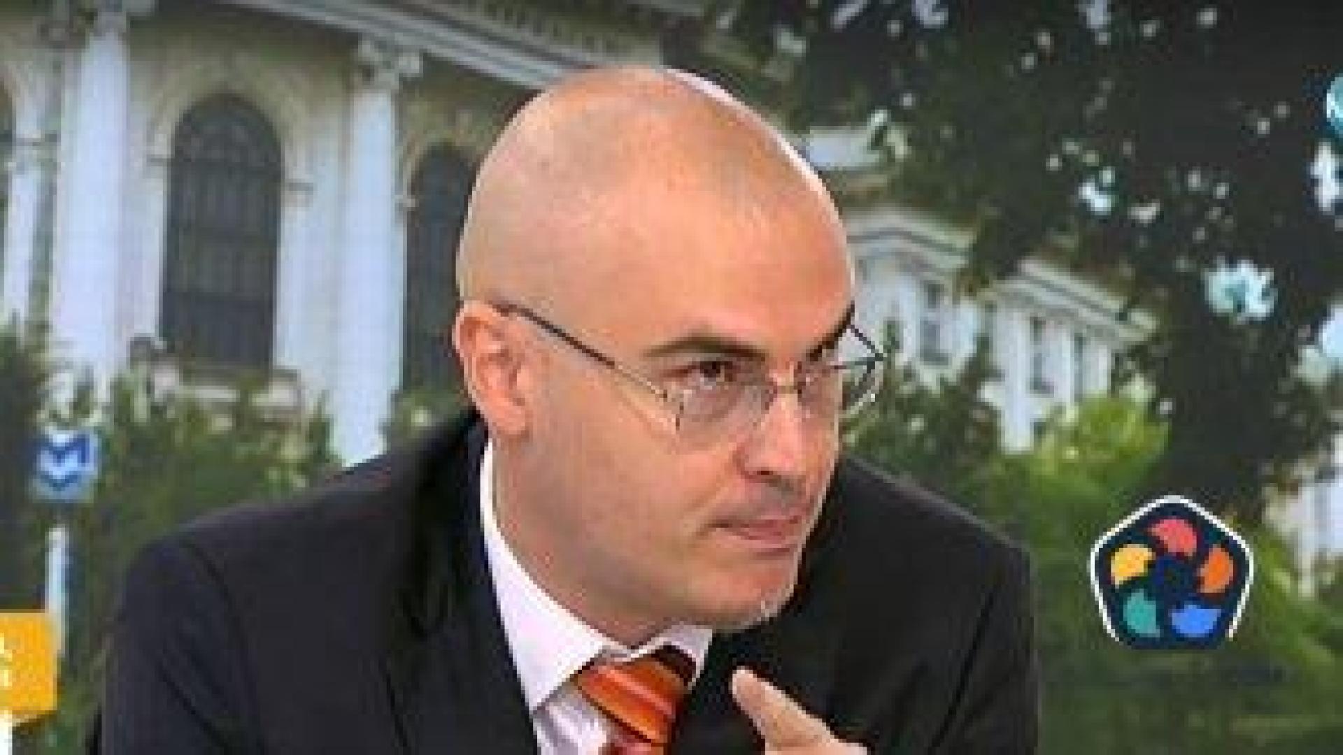 Отложи се делото за плагиатство срещу кандидат-министър на ИТН
