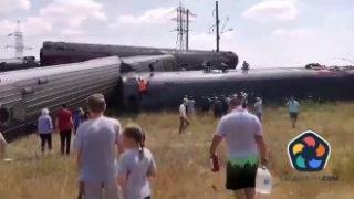 Влак удари камион в Русия и дерайлира
