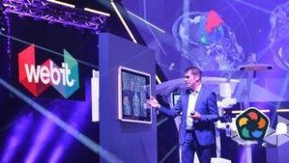 Кабинетът оряза планирани 4.7 млн. лв. за щандове и билети от WEBIT до пари за наема на НДК