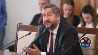 Уиски и фъстъци. Комисията "Нотариуса" проведе безсмислено изслушване на Христо Иванов