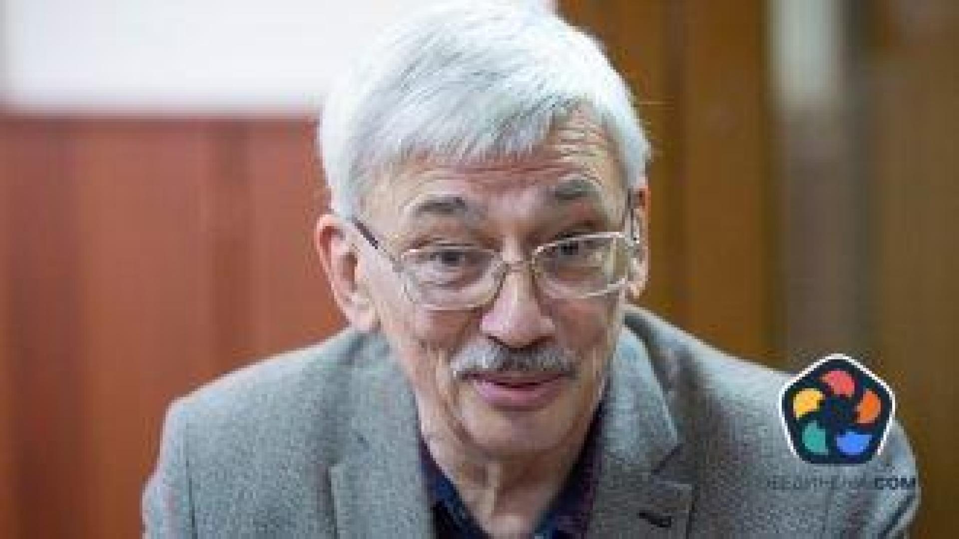 Освободеният от затвора руски дисидент Олег Орлов заяви, че се обсъжда размяната на още затворници