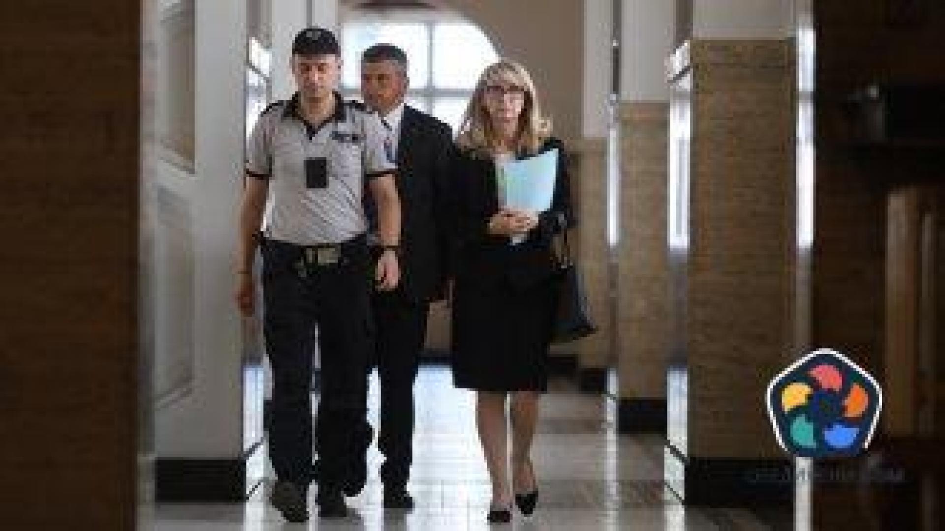 След среща в МВР Грънчарова обяви, че подава сигнал до главния прокурор за натиск