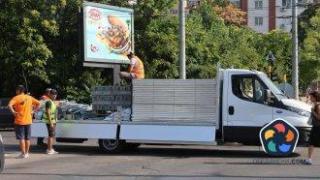 Ремонтът на софийската ул. "Опълченска" продължава, недоволството също