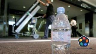 Връща се ограничението за течности в ръчния багаж на борда на самолета
