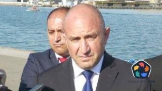 Радев призова Министерския съвет да предложи две жени за еврокомисар