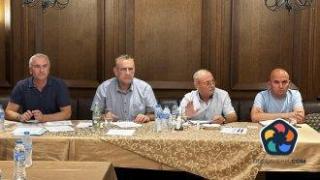 Морските сараи са празни, ДПС-Доган призова за общ партиен фронт срещу Пеевски