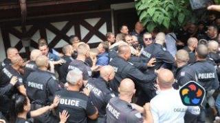 Паралелната реалност на д-р Доган и мистър Магнитски