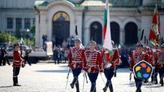 Най-ниската заплата в армията става 2300 лева. Колко ще взимат генералите?