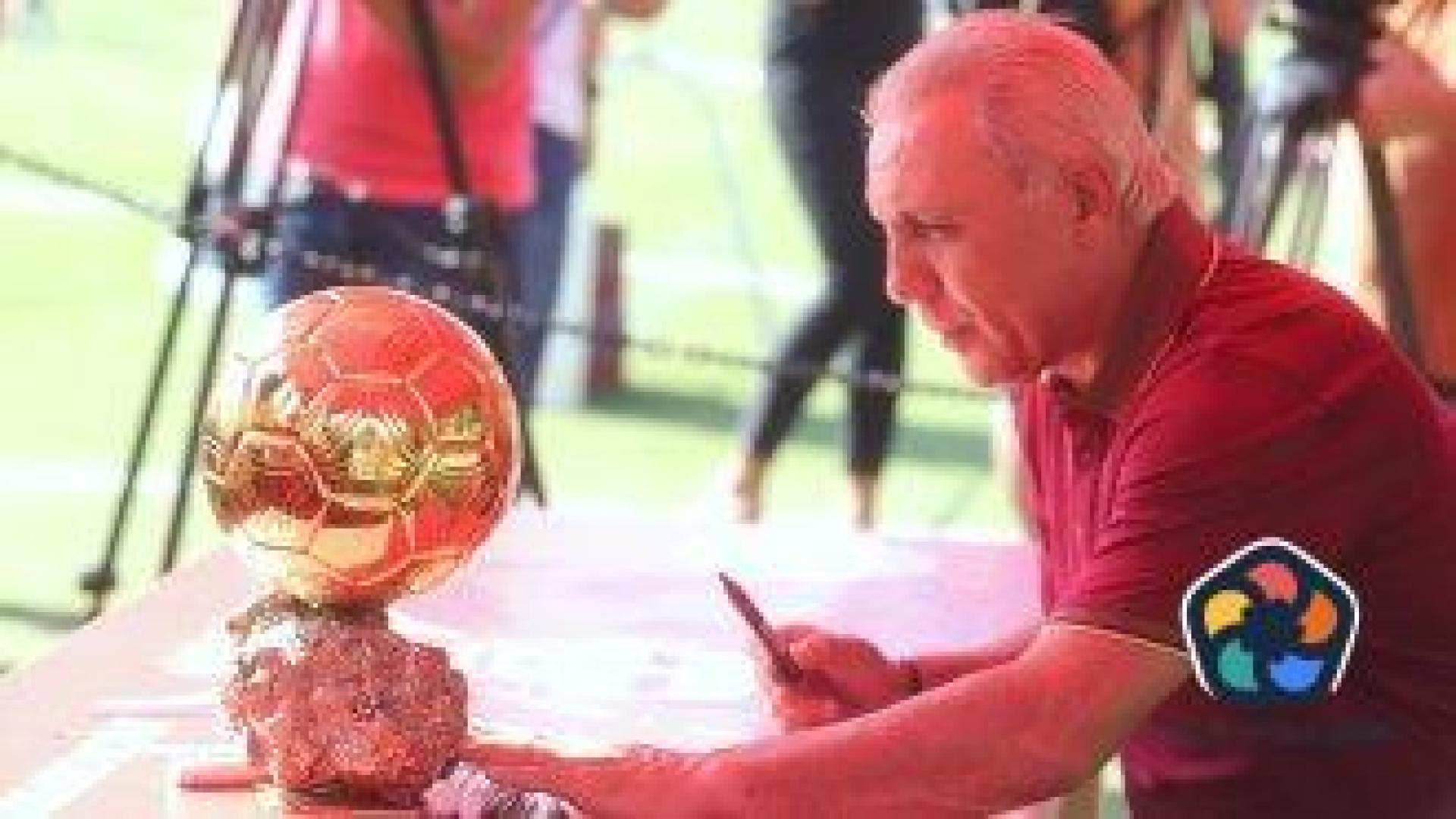 Христо Стоичков започва работа във FIFA, вече не е акционер в ЦСКА