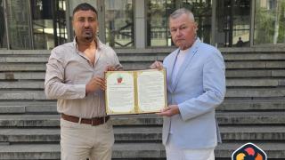 Партия Булгари прати информация за случващо се в България „talking points“ на предизборния щаб на Доналд Тръмп