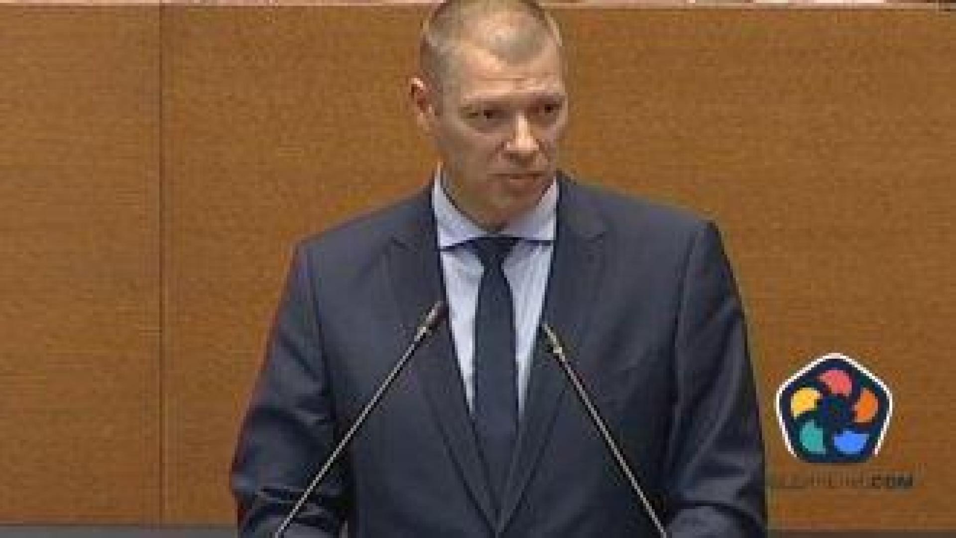 Соченият за "бухалка на Пеевски" Антон Славчев остава топ борец с корупцията благодарение на ГЕРБ и ДПС-Новото начало