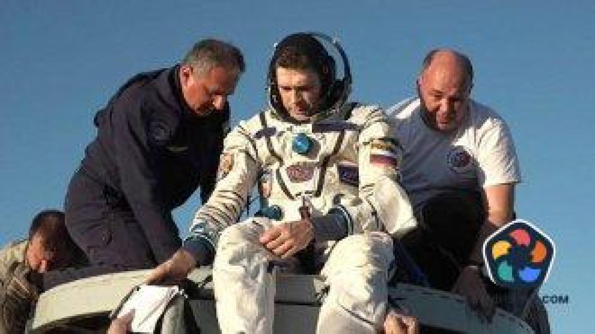 Двама руски космонавти и американска астронавтка се завърнаха успешно на Земята