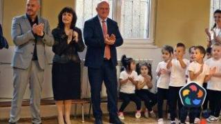 Над 105 млн. лв. отиват в подкрепа на деца със СОП, в риск, хронично болни и с дарби