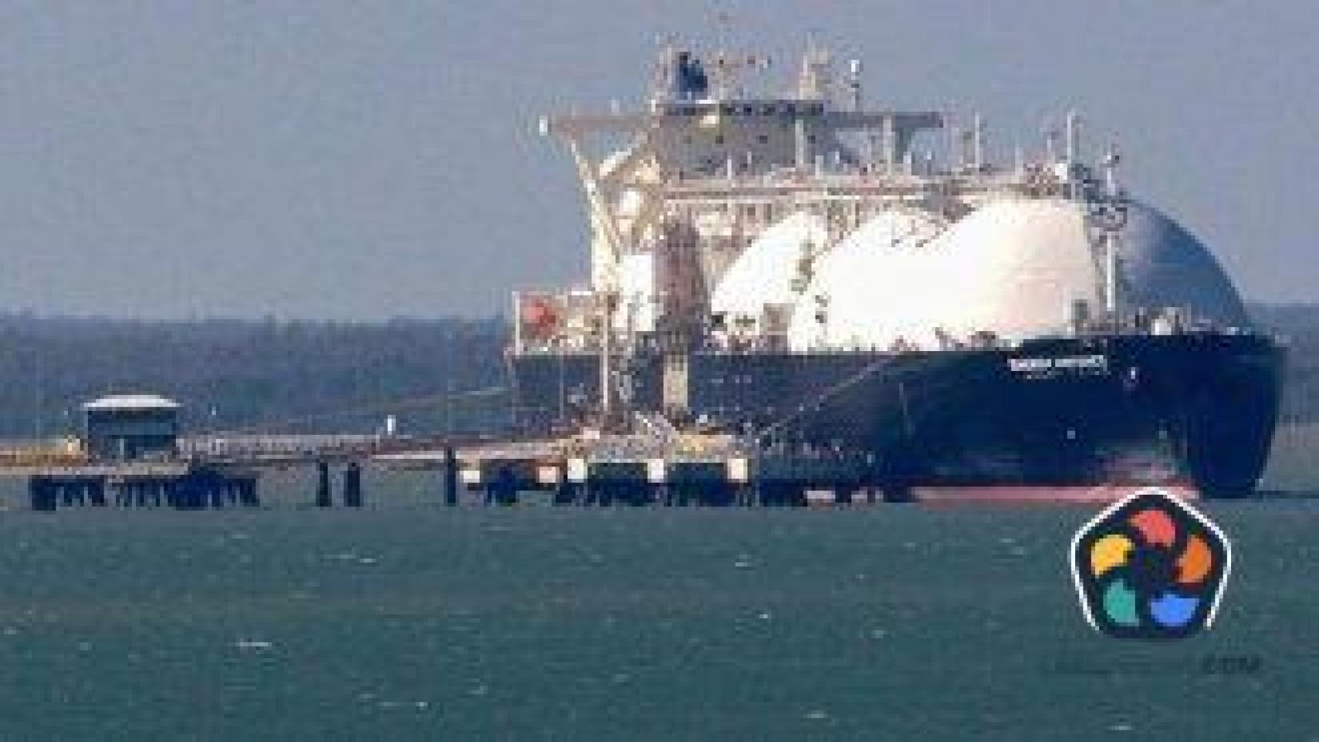 "Тотал" разтоварва първия втечнен газ за България в Александруполис, ще достави още два танкера