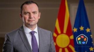 Бивш македонски външен министър с нова идея за вписването на българите в конституцията