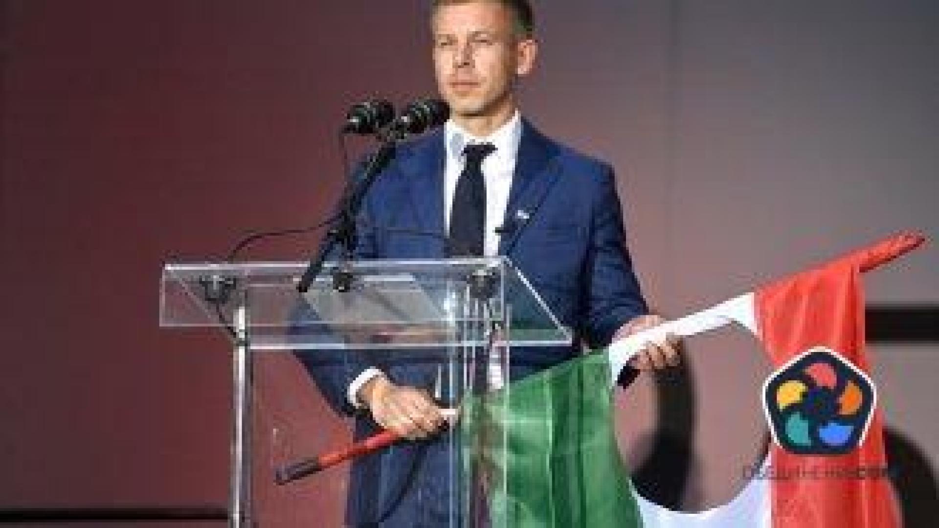Унгарската опозиционна партия ТИСА води пред ФИДЕС на Орбан в още една анкета