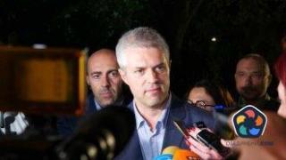 Варненските общинари орязаха правомощията на кмета Благомир Коцев