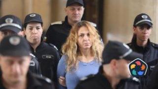 Бившата шефка на митниците е с обвинение и за контрабанда
