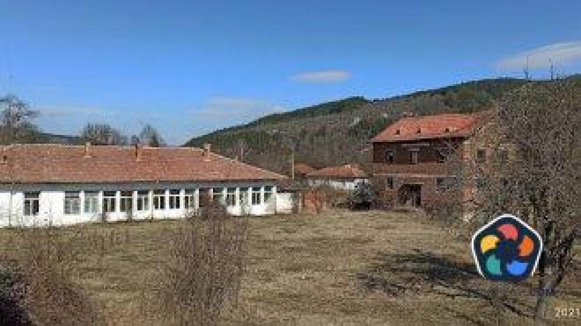 Формула за бедни общини: Централизация + фрагментация