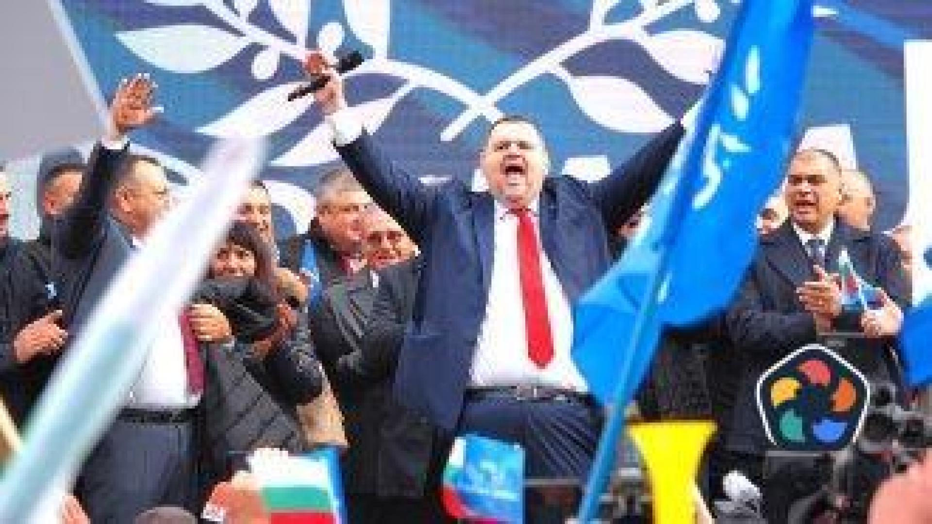 Пеевски иска нови избори, а след това и да управлява