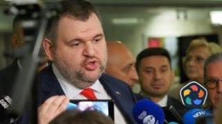 Пеевски: Някой се опитва да плаши общините с орязване на бюджетите им