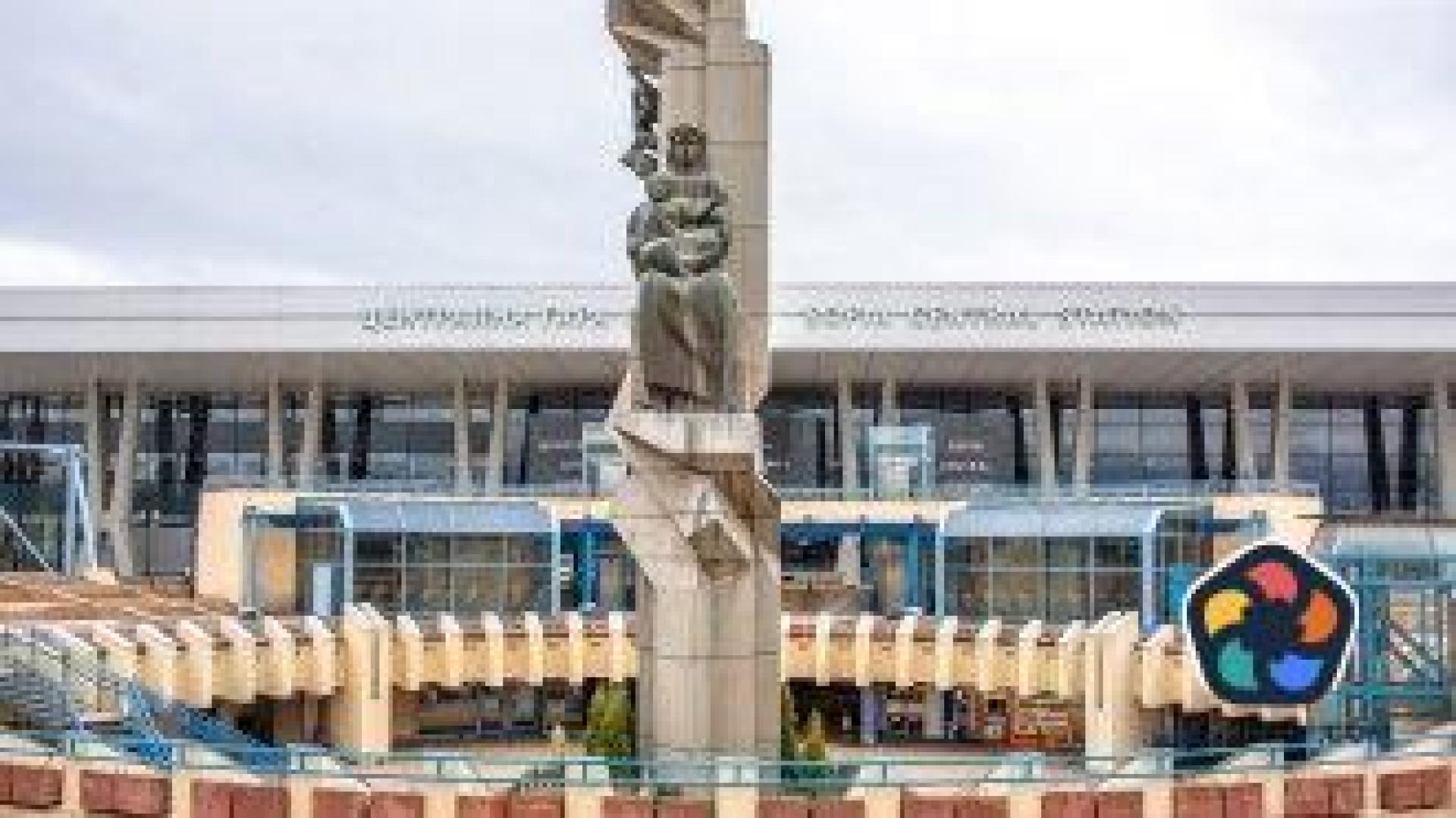 Автобусите на градския транспорт може да спират под козирката на Централна гара
