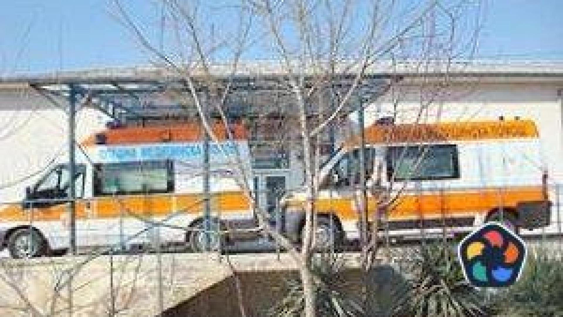 Напрежение и заплахи за напускане в спешния център в Сандански след случая с мъртвото бебе