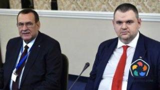 Пеевски поиска от съда да заличи Чакъров като председател на ДПС