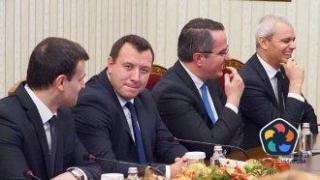 От "Възраждане" са готови да предложат кабинет, ако Радев им даде третия мандат