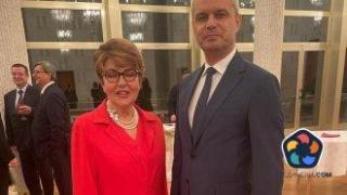 Лидерът на проруската "Възраждане" за поредна година бе гост на коледното парти на Митрофанова
