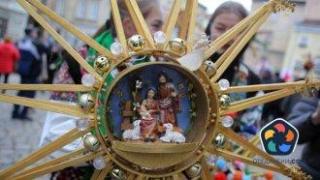 Украйна посреща Коледа. Русия предприе поредната ракетна атака