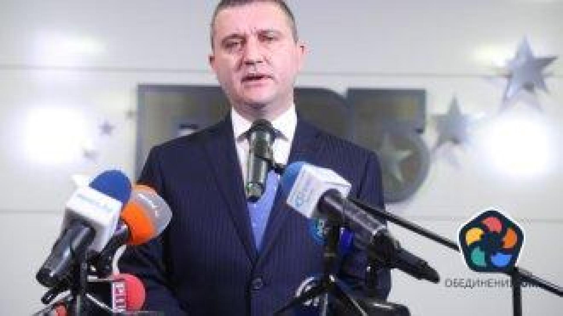 За 10 години нито един финансов министър не е разсрочил данъци на фирма