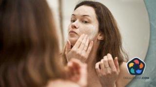 Сурово мляко, кортизолово лице и още от най-големите уелнес мании на 2024 г.