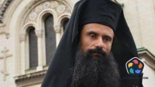 Безродници, патриоти, идиоти. Коментар за името на храм  "Св. Александър Невски"