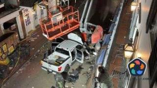 Пикап е убил поне 10 души в атентат срещу празнуващи Нова година в Ню Орлиънс