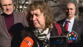 Киселова не вижда драма в забавянето на бюджет '2025