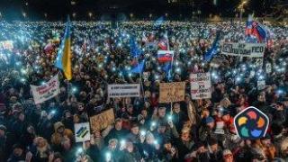 Протести в редица градове на Словакия срещу проруското управление