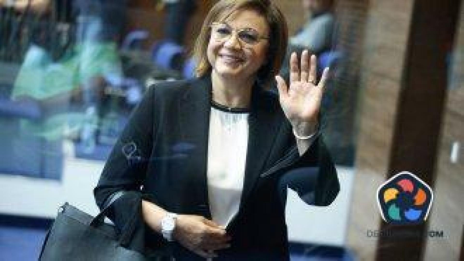 Нинова: Цялото ляво изтече в канала