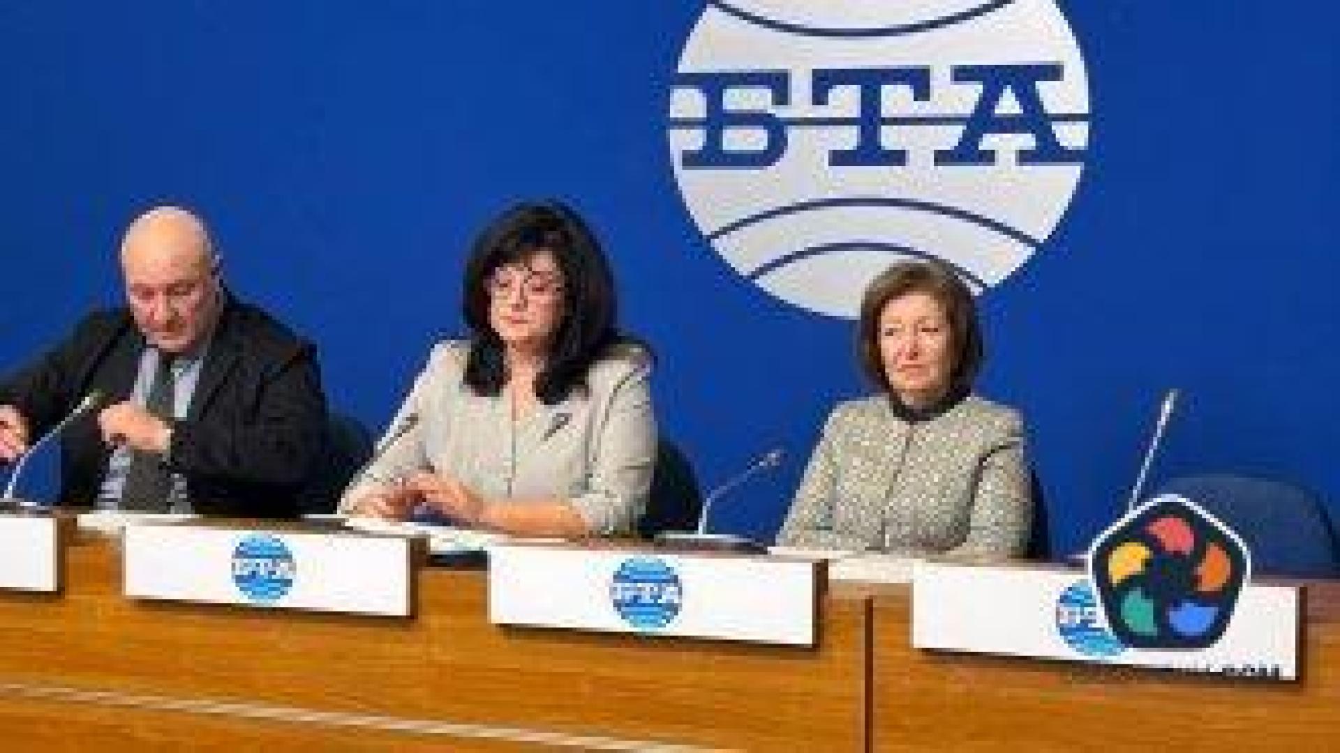 "Здравеопазване в колапс". Стандарт за медицинските сестри би затворил половината болници