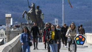 Държавни служители протестират в Скопие за по-високи заплати