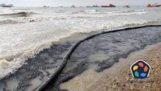 Руски академик: Замърсяването с мазут в Черно море може да стигне до България, Румъния и Турция