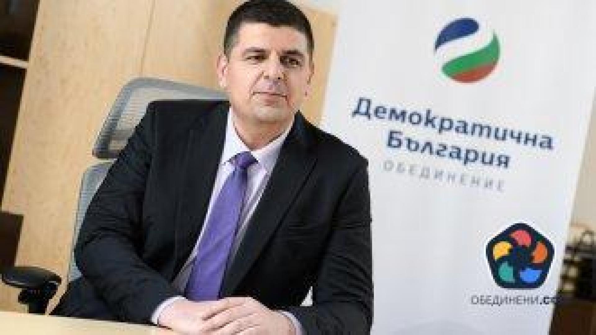 Ивайло Мирчев: Ще сме безкомпромисни за всякакви влияния на Пеевски