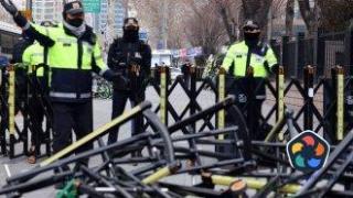 Поддръжници на южнокорейския президент потрошиха съда след като бе удължен арестът му