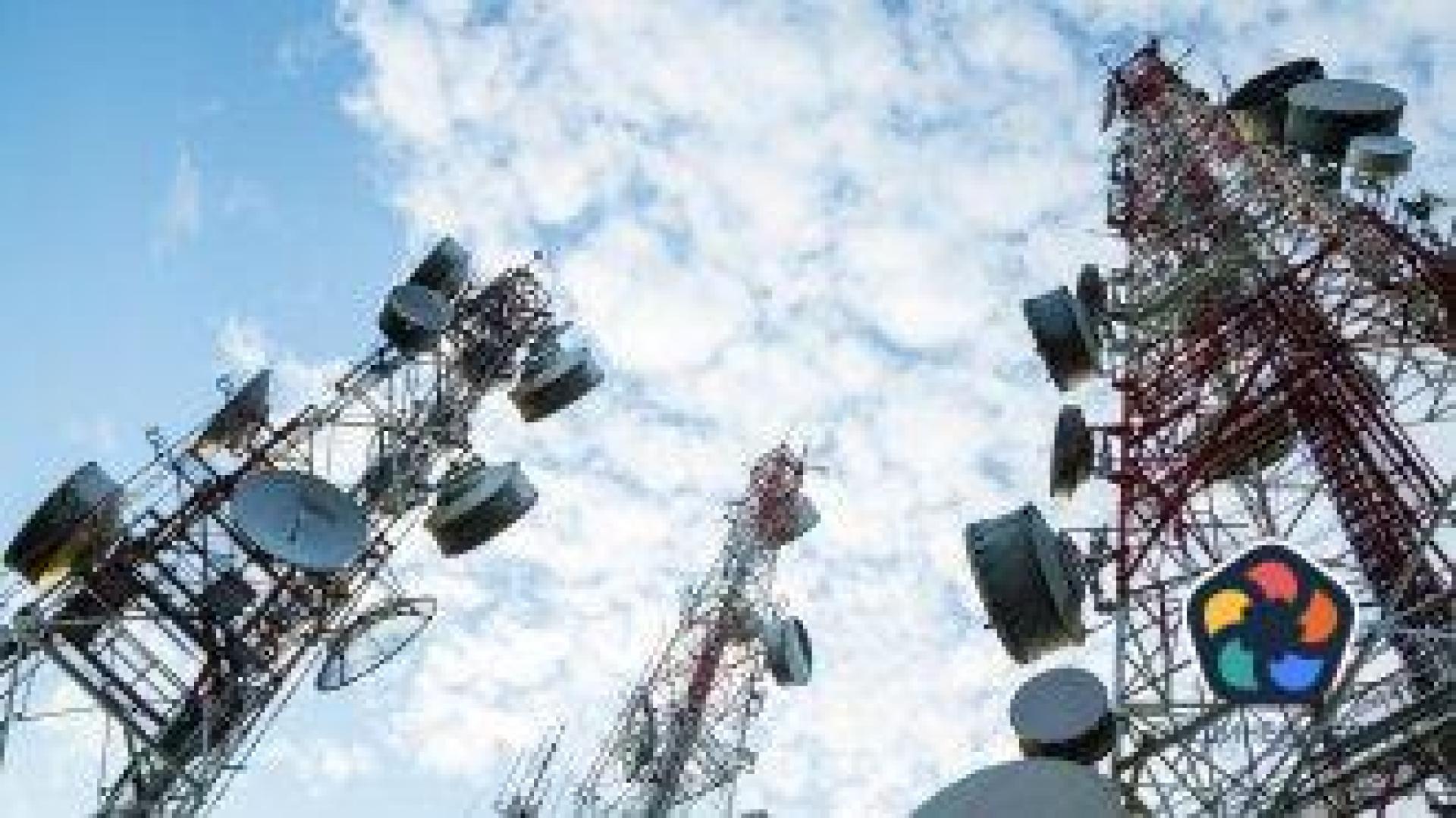 Съдът оставя засега повишените такси на "Йеттел" и "Виваком"