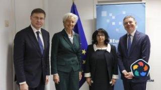 През януари България няма да иска извънредна оценка за еврото