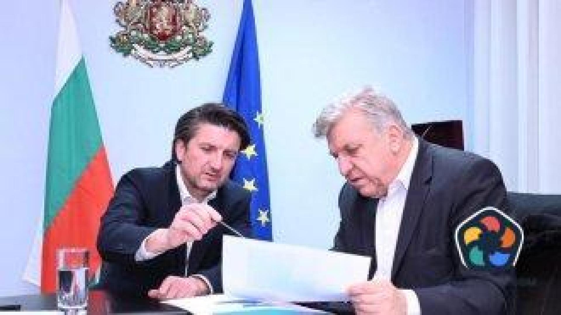 След извънредна среща двама министри обявиха, че няма нищо извънредно