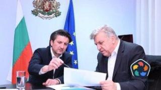 След извънредна среща двама министри обявиха, че няма нищо извънредно